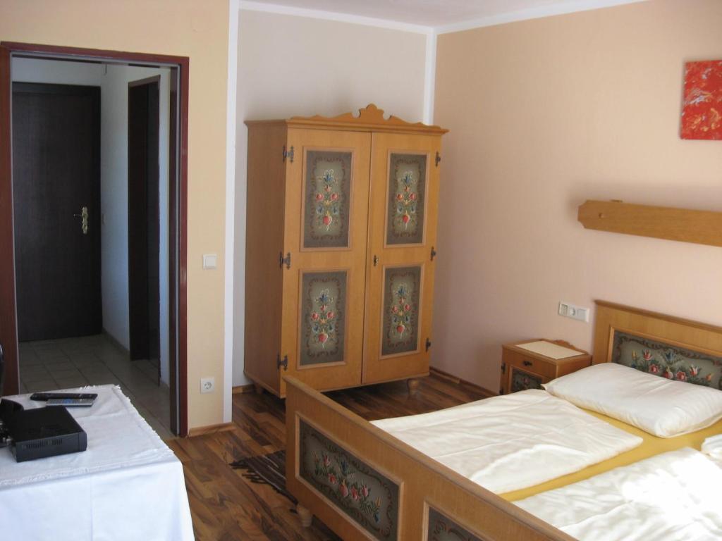 Gasthof Pension Steinberger سانكت جورجين ام اترغاو المظهر الخارجي الصورة