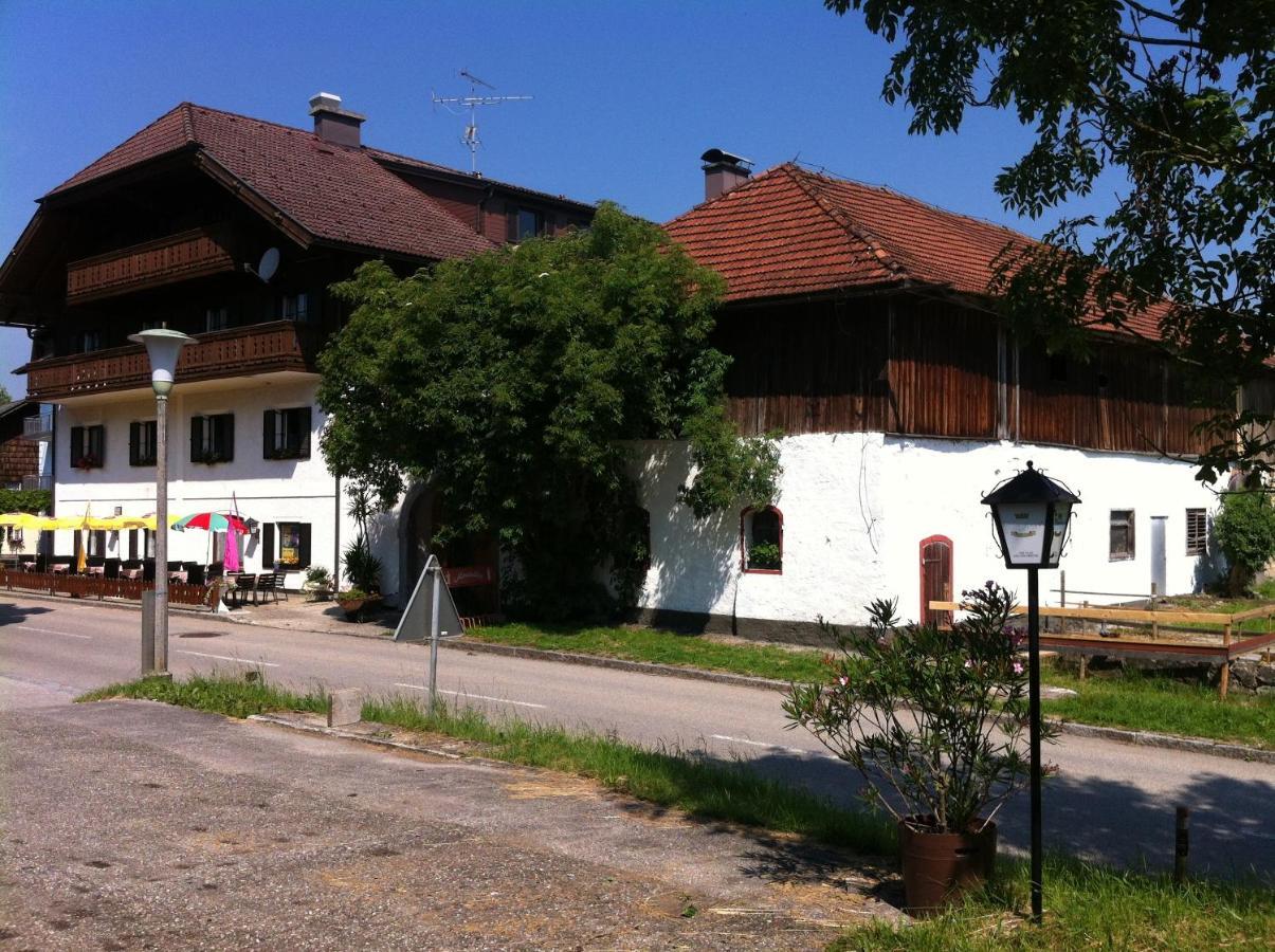 Gasthof Pension Steinberger سانكت جورجين ام اترغاو المظهر الخارجي الصورة